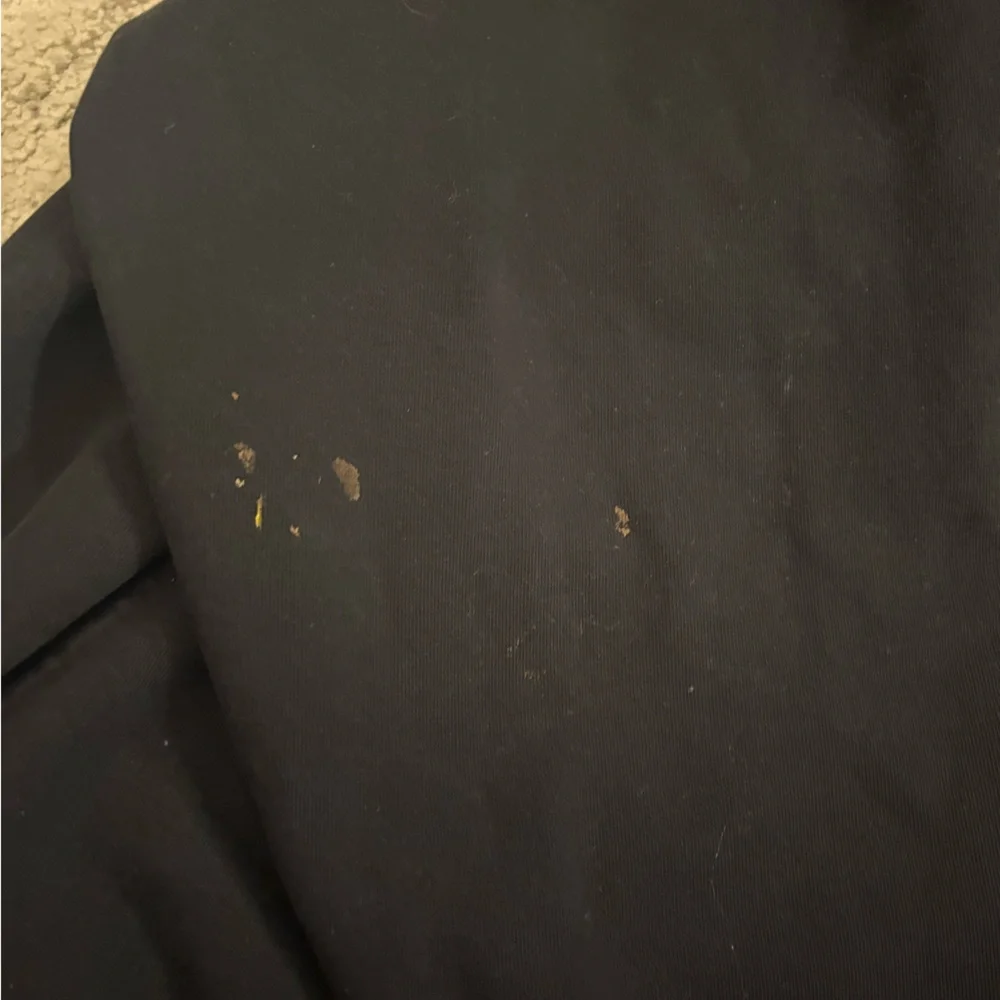 Brandy Melville Black Suisse 1994 Sweatshirt - Picture 3 of 4